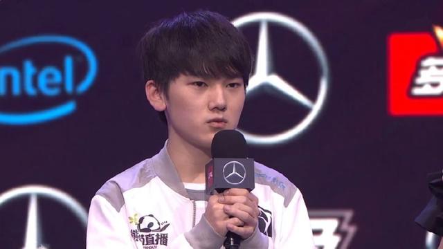 忍者战争回来了？ Invictus Gaming 赢得了所有比赛并晋级四分之一决赛。他们将在24日的四分之一决赛中对阵 Top Esports 。