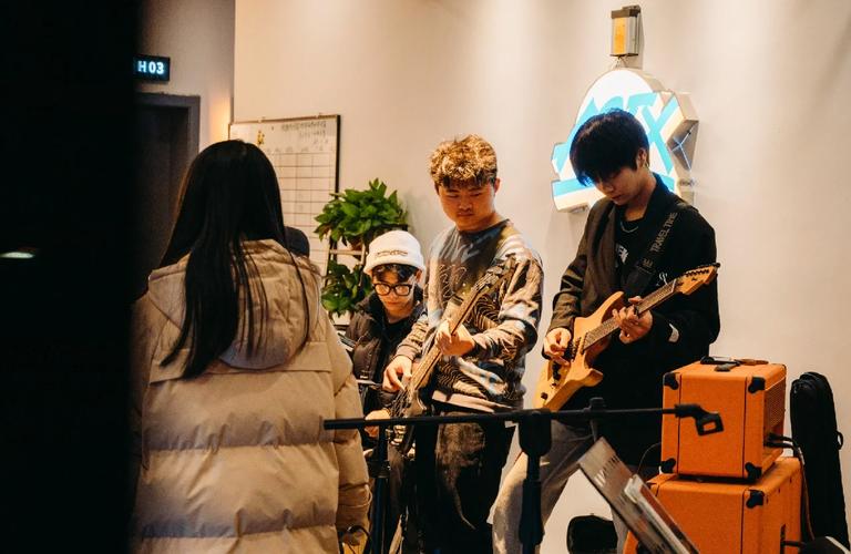 【DOTA2快讯】V社：东欧区DPC将被无限期延迟！