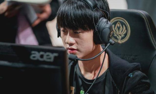 EDG赛后群访 Leave ：选女枪是因为好玩,强度我觉得还不错